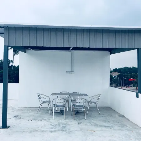 LunaStay (Shared Common Area)