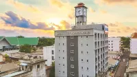 Paramount Palace Hotel Dannok - 3星級