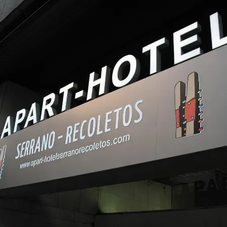 Apartamentos Recoletos Отели рядом с достопримечательностью «Саламанка»