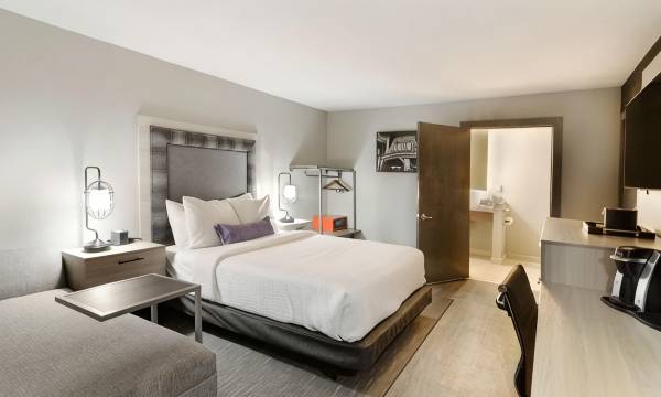 Aiden by Best Western @ South Reno