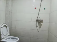 Yilong Wanhe Hotel - 2 stelle