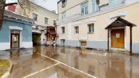 Rus Teatralnaya Hostel
