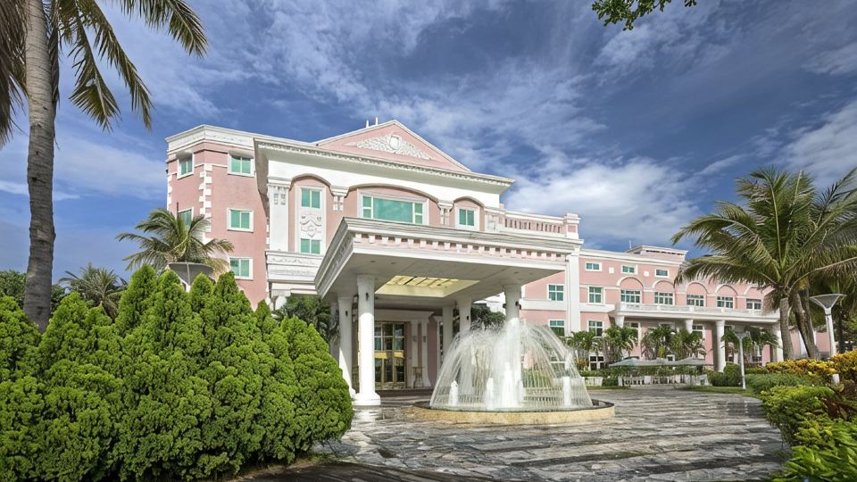 Le Beau Max Resort