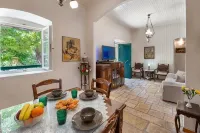 The Old One by All About Paxos - Parvekkeita