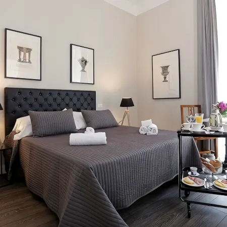Residenza Cavour Отели рядом с достопримечательностью «Мост Святого Ангела»