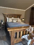 Cozy Longhorn Suite on the River