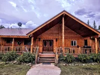 Gilbert Creek Lodge, your Home Sweet Home in the Uinta's! Hotels in Uinta County