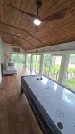 Waterfront cabin w/creek waterfall, pond & 2 decks. Nestled in the Ozark hills. - Alppimaja