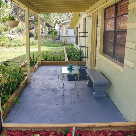 Fenced yard lots of Parking for trailer close to beach 4 bedrooms Edgewater