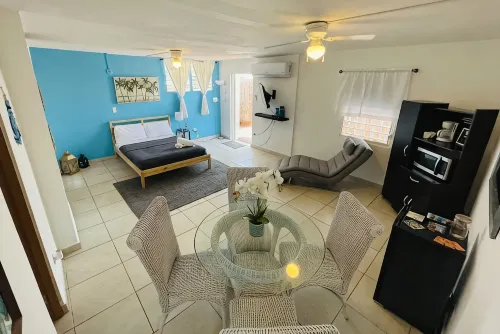 Caracoles #2 Apartment 7 Min to Airport & Free WI-FI - 2-Star