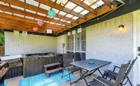 Hot Tub, Gameroom,17 min to Dickies Arena, FirePit!!!!!