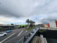 Rooftop Apartments Hotels in Raglan