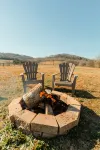Lake Cumberland, Romantic Hot Tub, Fenced Yard, Relaxation, 100 Meg Wifi - 4-Star