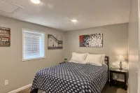 The Perfect Getaway *Sleeps  Pet Friendly  *Traverse City *Crystal Mountain - Wifi