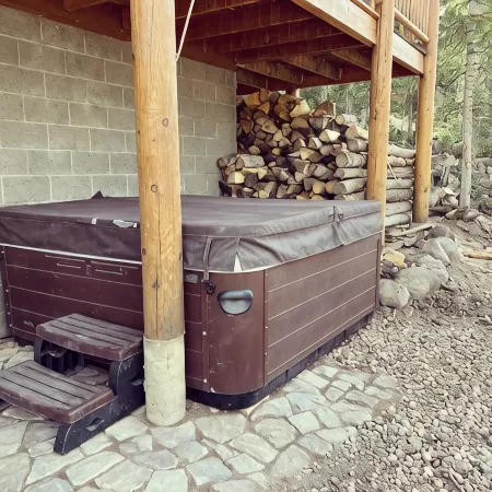 Authentic Log Cabin with Luxuries