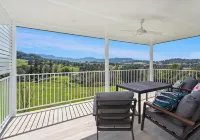 Breathtaking Hilltop Cabin 2 - A Home Away From Home - WiFi