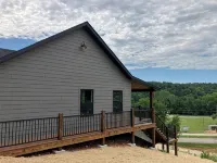 Living Waters Estates, Elegant 3 BR Home with kids area, hot tub, sleeps 12 - Wi-Fi