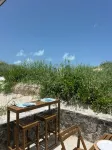Turtle Cove is steps away from Paradise with private beach access. OCEANFRONT - Alloggi