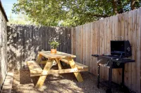 Five Star/ 2Br-1BA / Downtown/ Pet Friendly/ Super Clean/ Hike Palo Duro Canyon