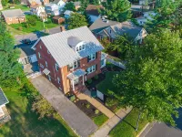 Big Sunny Family House