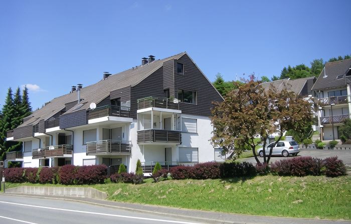 beautifully furnished apartment right on the lake Hillebachstausee