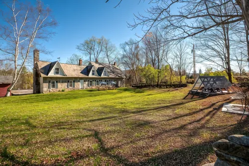 Beautiful Historic Country Estate – Modern Comfort in Okemo Valley