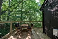 Valley Overlook - Cozy 2BR Cabin near Blossom Music Center -Peninsula, Ohio - Hytter