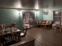 Coastal Karma Cottage - Near downtown Stuart, FL - Homestays