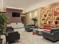 昭通皇之城酒店（望海文化公園鳳凰山森林公園店） - 宠物友好