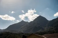 Vverh Guesthouse - พร้อมWifi