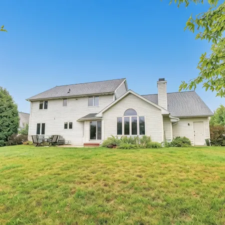Large Green Bay Packer Weekend House