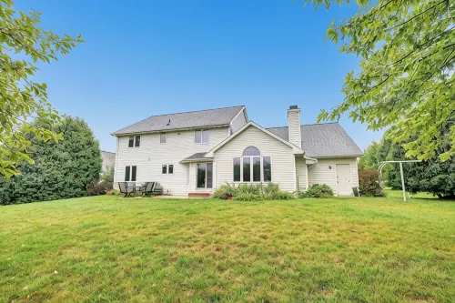 Large Green Bay Packer Weekend House