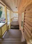 Shady Cliff Rock House - 3-Star