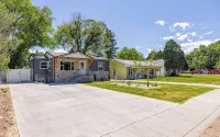 Beautiful NEW home close to downtown Cody! Sleeps up to 8.