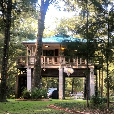 Suwannee River Retreat with Private Dock, Free Kayaks, and Fire Pit