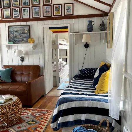 Classic Cape Cod Beach Cottage Steps to Private Beach or Stroll to Town! A/C !