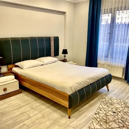 IVORY SUITE