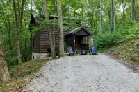 Cozy Couples Cabin! Hidden in the Woods of Hocking Hills! - Hytter