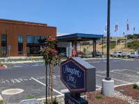 Hampton Inn by Hilton Morro Bay - parking
