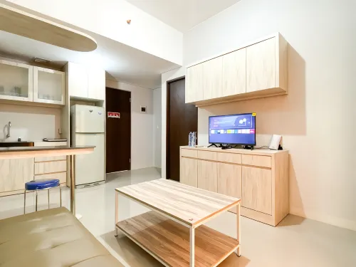 Comfort 2Br at Transpark Juanda Bekasi Timur Apartment by Travelio