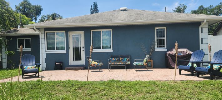Charming lakefront 3BR 3BA house w/ EV chg in heart of Mt. Dora. Nature abounds. Hotels in Mount Dora