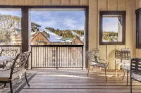 3Br Village Penthouse · Huge Deck · Hot Tub - 2-Star