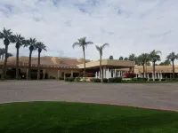 Beautiful and Cozy!!! Palm Valley Country Club Golf Course Home. Sleeps 6. - 4-Star