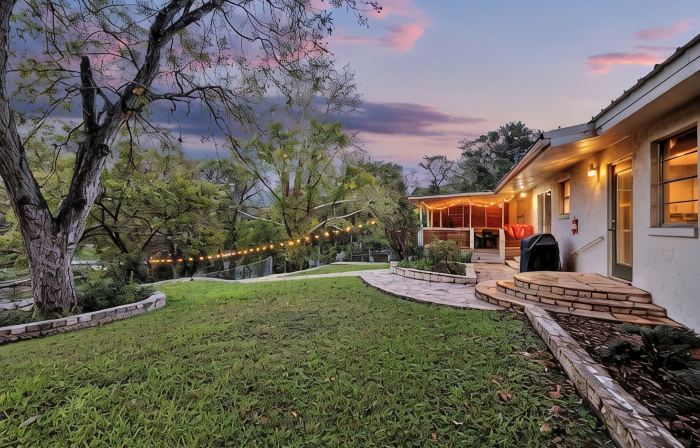 Luxury Lakefront Oasis with Boat Dock-Firepit