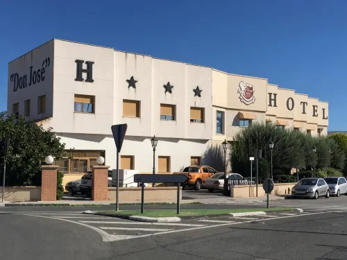 Hospedium Hotel Don Jose - parking