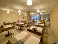 Eremes Rooms & Apartments