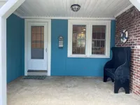 Family - friendly home 1.5 miles to Craigville Beach (Beach pass Inc - Homestays