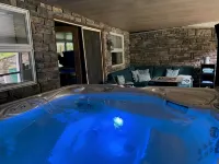 The Hideaway - 19 Private Acres to Explore