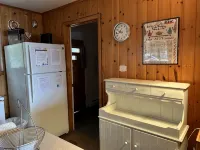 斜松: 寧靜湖畔小屋 - 民宿