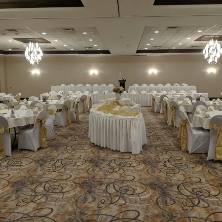 Holiday Inn CHAMPAIGN by IHG